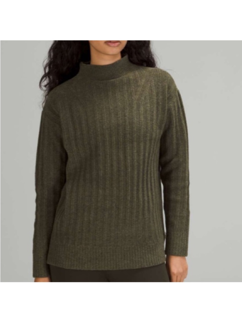 Lululemon Army Green Twin Rib Turtleneck‎ Sweater Heathered Dark Olive  Size 8